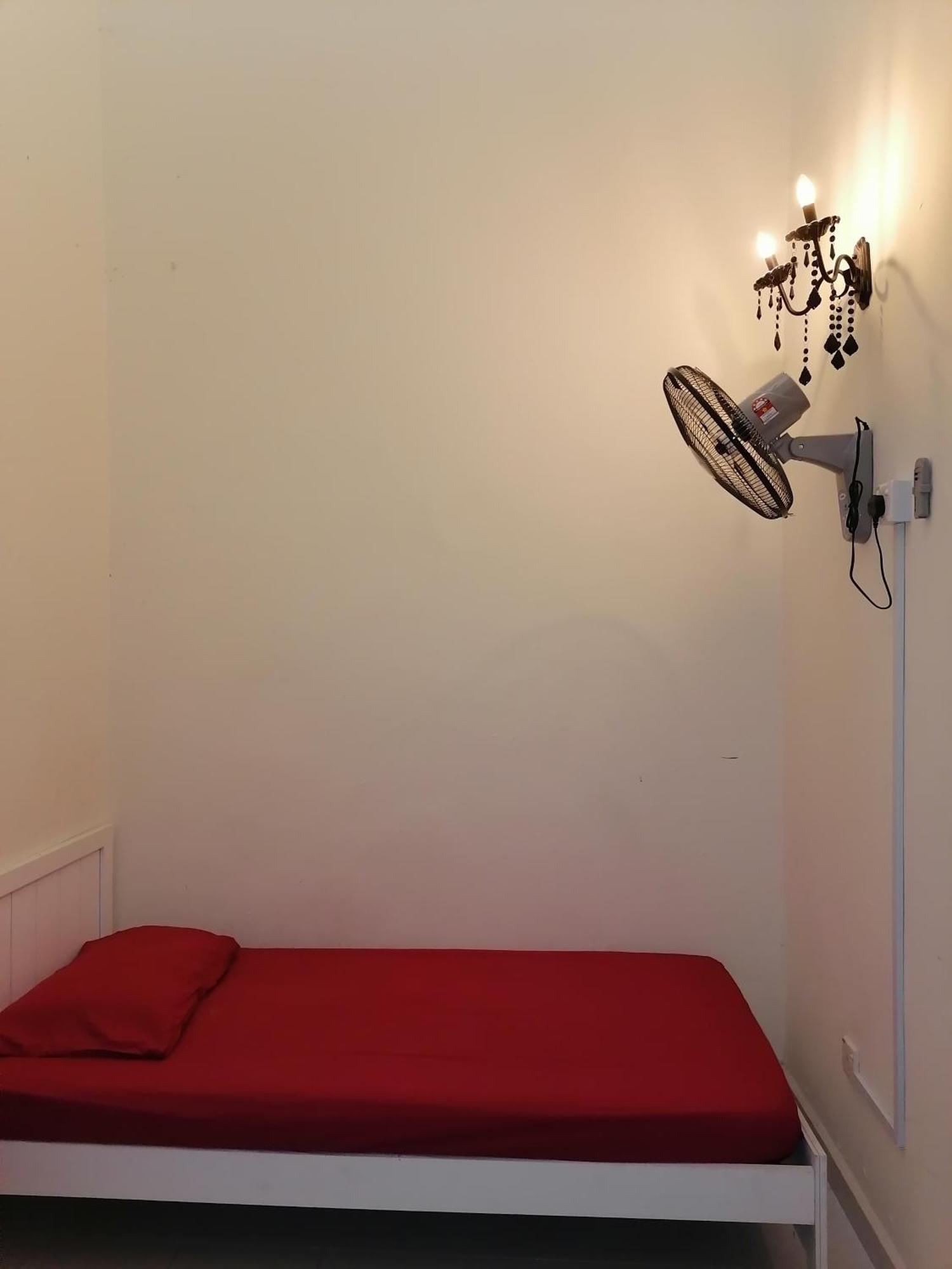 Dkamar Homestay At Desaru, Fully Aircond, Wifi, Coway, Street View 4 Min To Desaru Beach Kangkar Chemaran 外观 照片