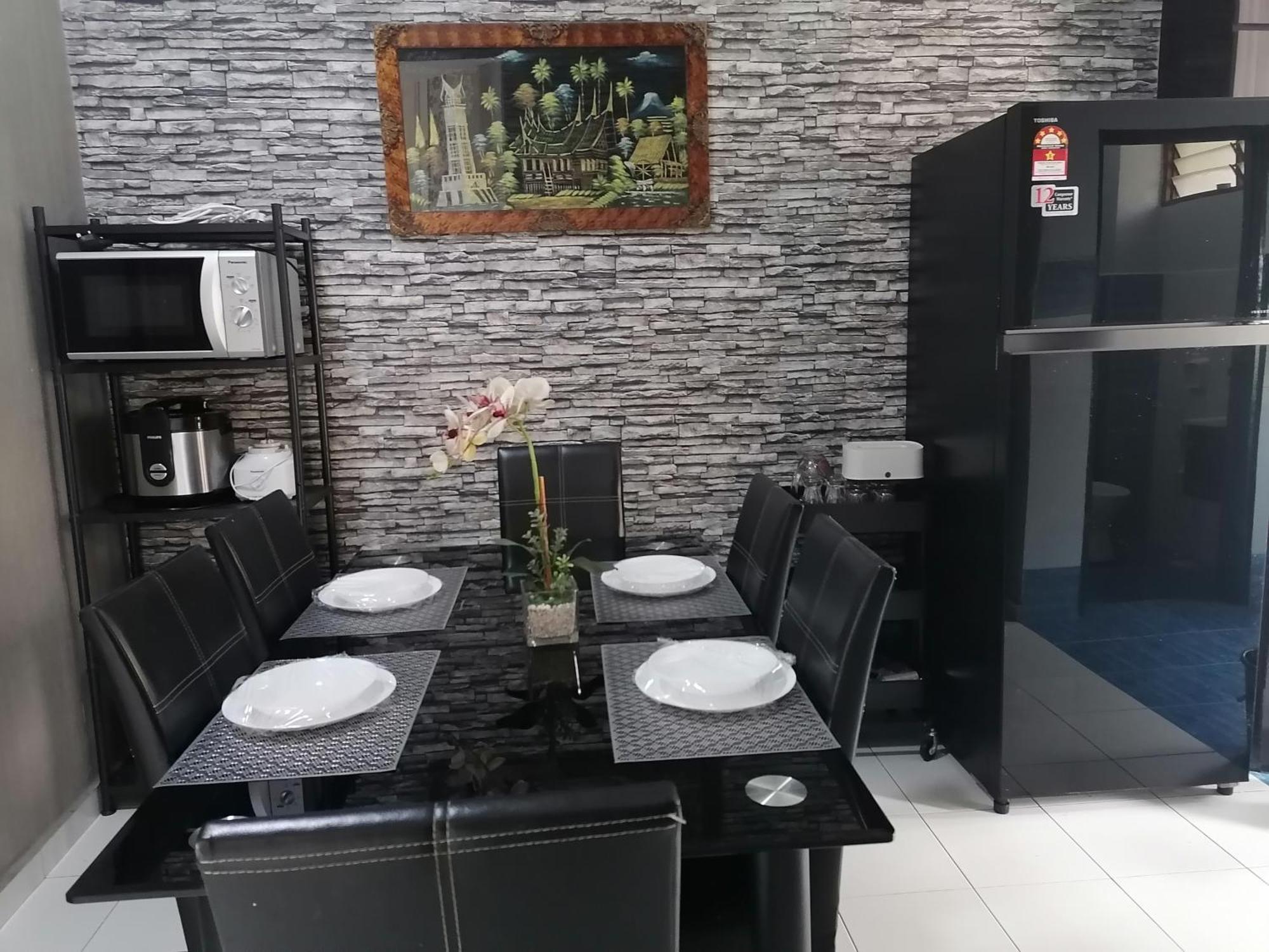 Dkamar Homestay At Desaru, Fully Aircond, Wifi, Coway, Street View 4 Min To Desaru Beach Kangkar Chemaran 外观 照片