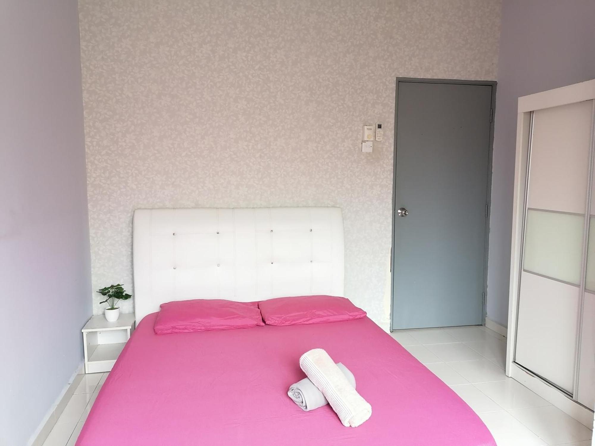 Dkamar Homestay At Desaru, Fully Aircond, Wifi, Coway, Street View 4 Min To Desaru Beach Kangkar Chemaran 外观 照片