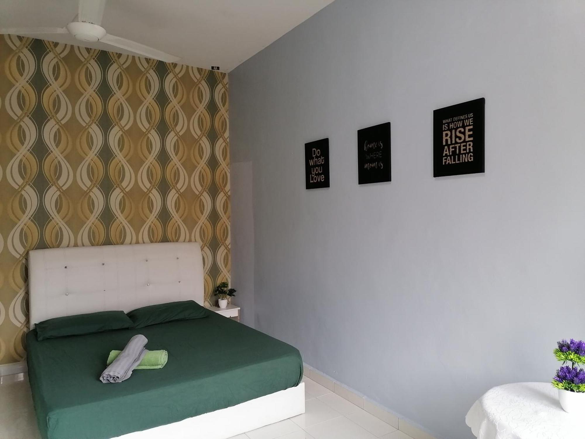 Dkamar Homestay At Desaru, Fully Aircond, Wifi, Coway, Street View 4 Min To Desaru Beach Kangkar Chemaran 外观 照片