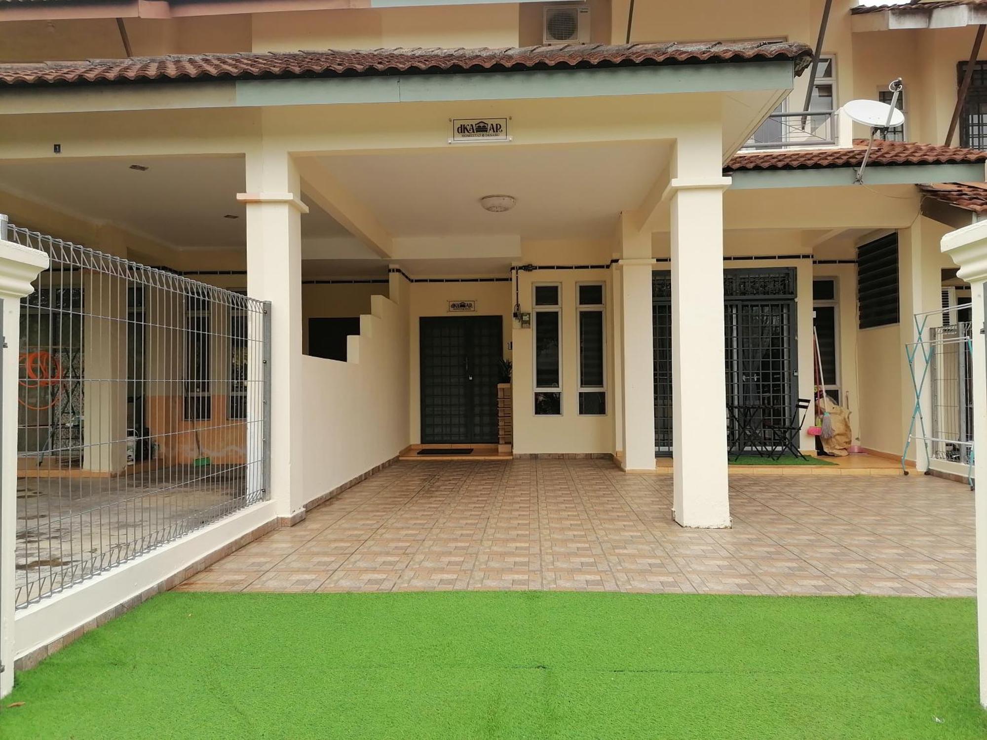 Dkamar Homestay At Desaru, Fully Aircond, Wifi, Coway, Street View 4 Min To Desaru Beach Kangkar Chemaran 外观 照片